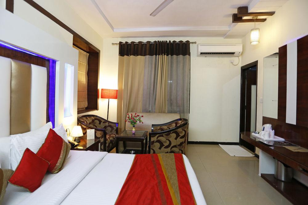 Hotel Star Plaza@New Delhi Railway Station Exteriér fotografie
