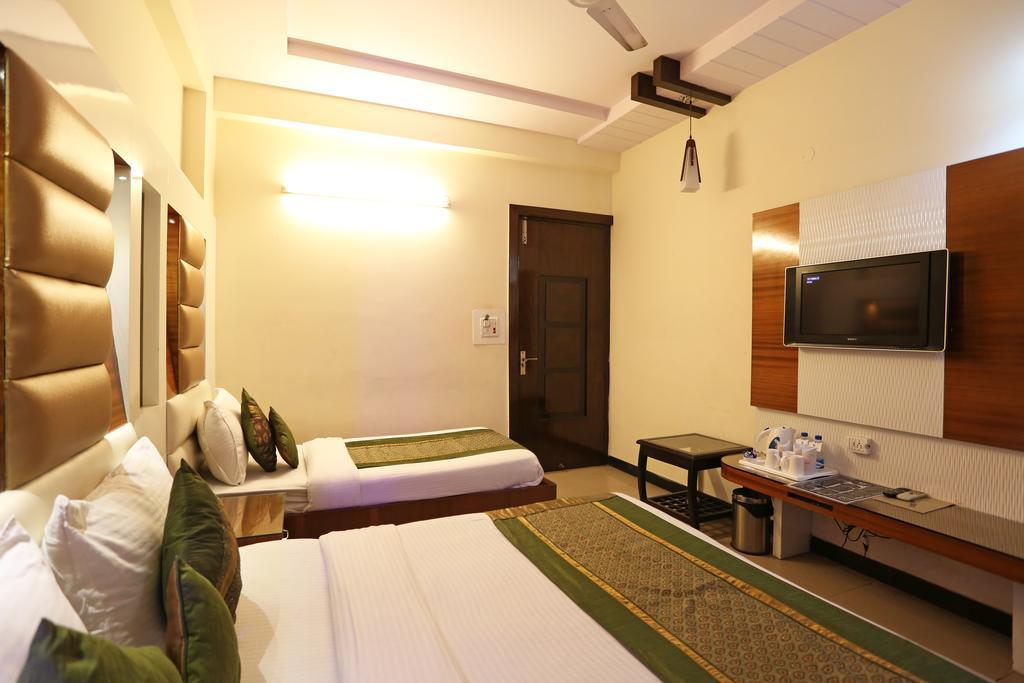 Hotel Star Plaza@New Delhi Railway Station Exteriér fotografie